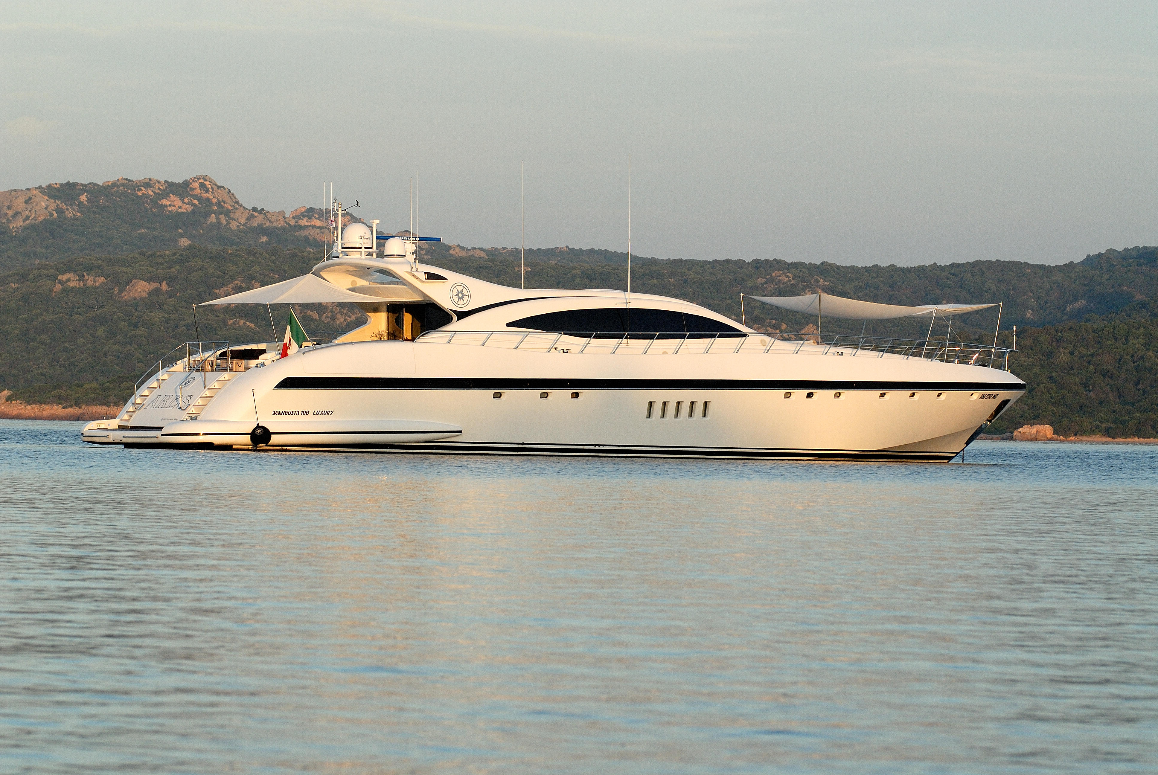 mangusta yachts for charter